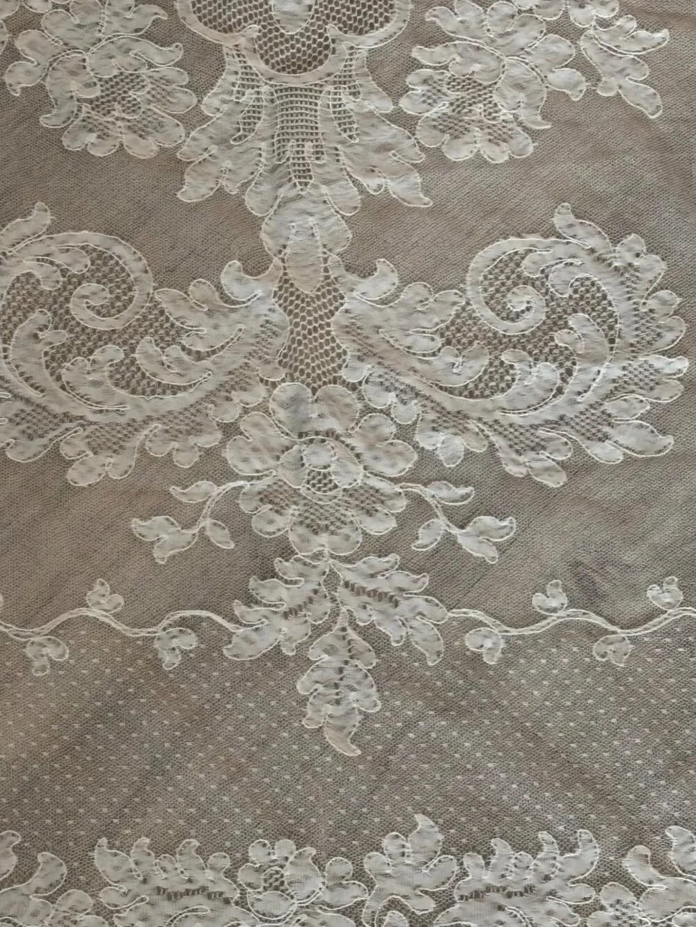 French Alençon Style Lace Tablecloth 72x104 Ivory Vintage Cottage Romantic